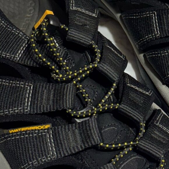 Sandals_&_Flip_Flops